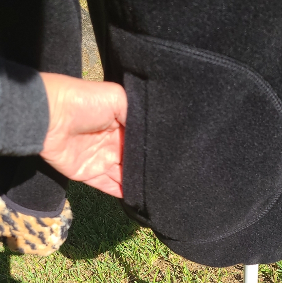 Leppard lined jacket. Size Small - Picture 3 of 3